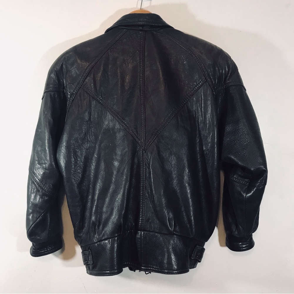 Vintage 90s distressed leather jacket - Picture 5 of 9